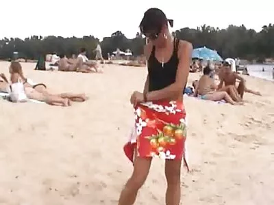 Abby Adams syödään ulos ja ilmais sexiä perseestä hyvin kuntosalilla